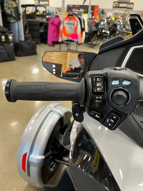 2022 Can-Am Spyder RT Limited in Montrose, Pennsylvania - Photo 8