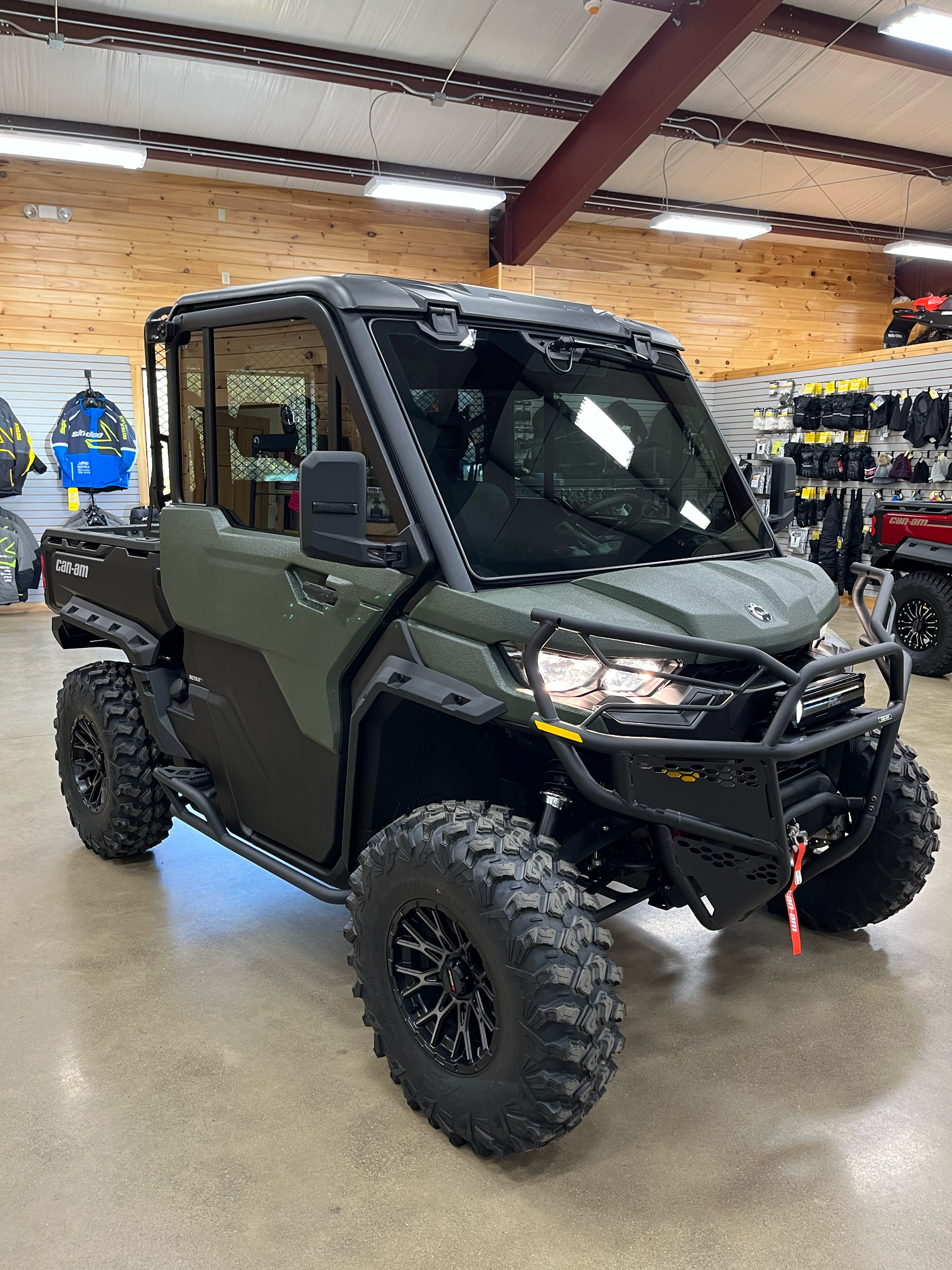 2024 Can-Am Defender DPS CAB in Montrose, Pennsylvania - Photo 1