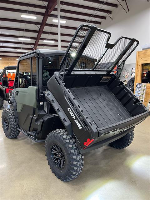 2024 Can-Am Defender DPS CAB in Montrose, Pennsylvania - Photo 11