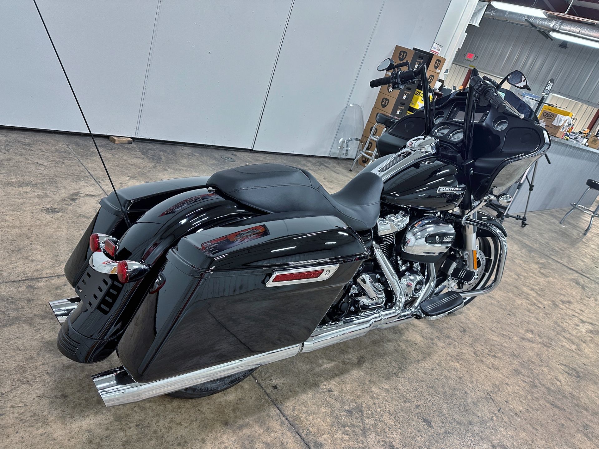 2021 Harley-Davidson Road Glide® in Sandusky, Ohio - Photo 9