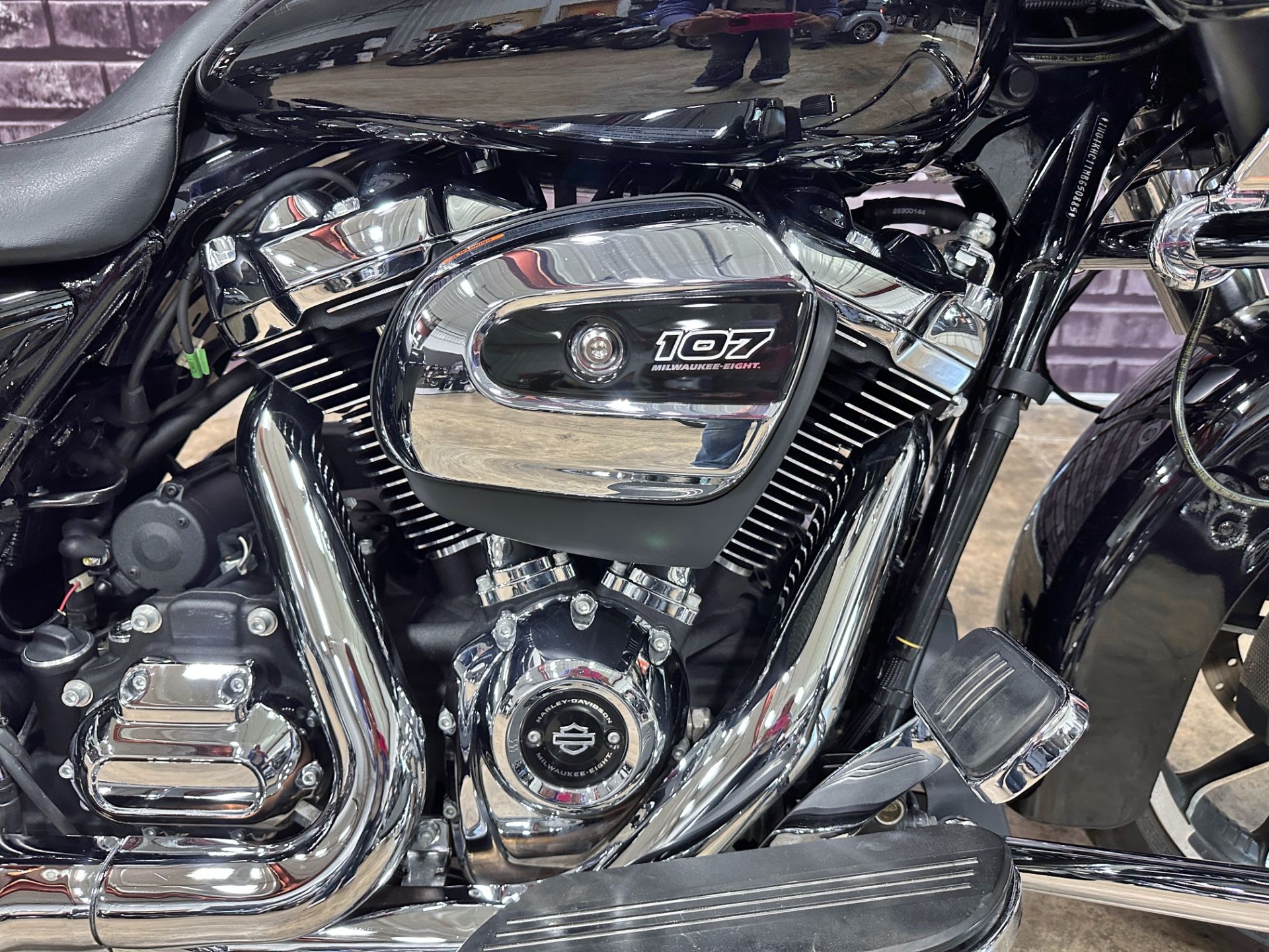 2021 Harley-Davidson Road Glide® in Sandusky, Ohio - Photo 2