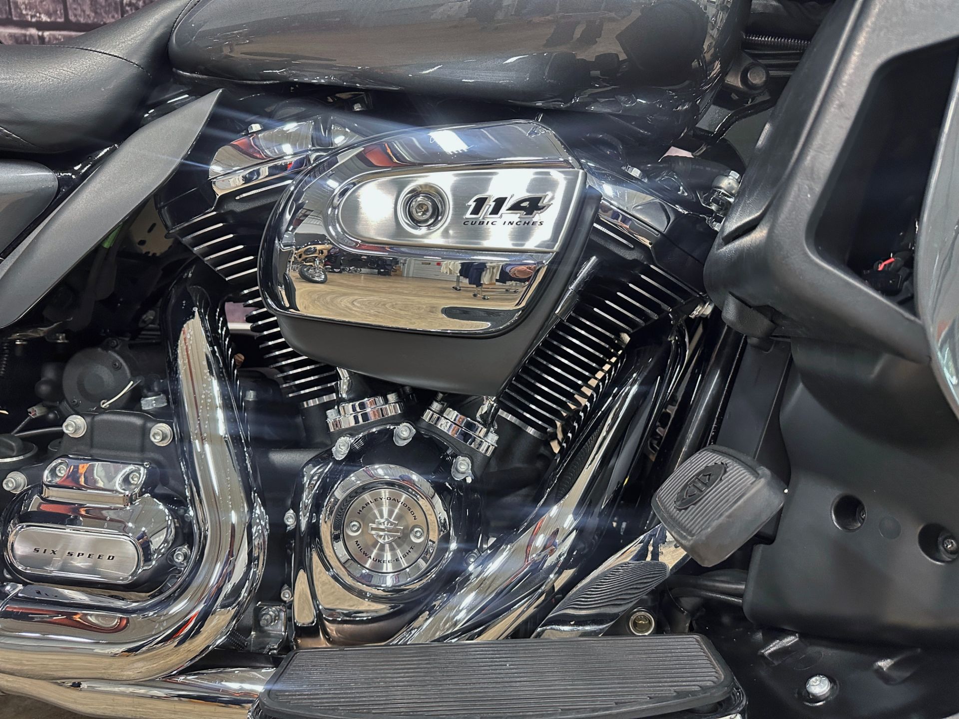 2022 Harley-Davidson Ultra Limited in Sandusky, Ohio - Photo 2