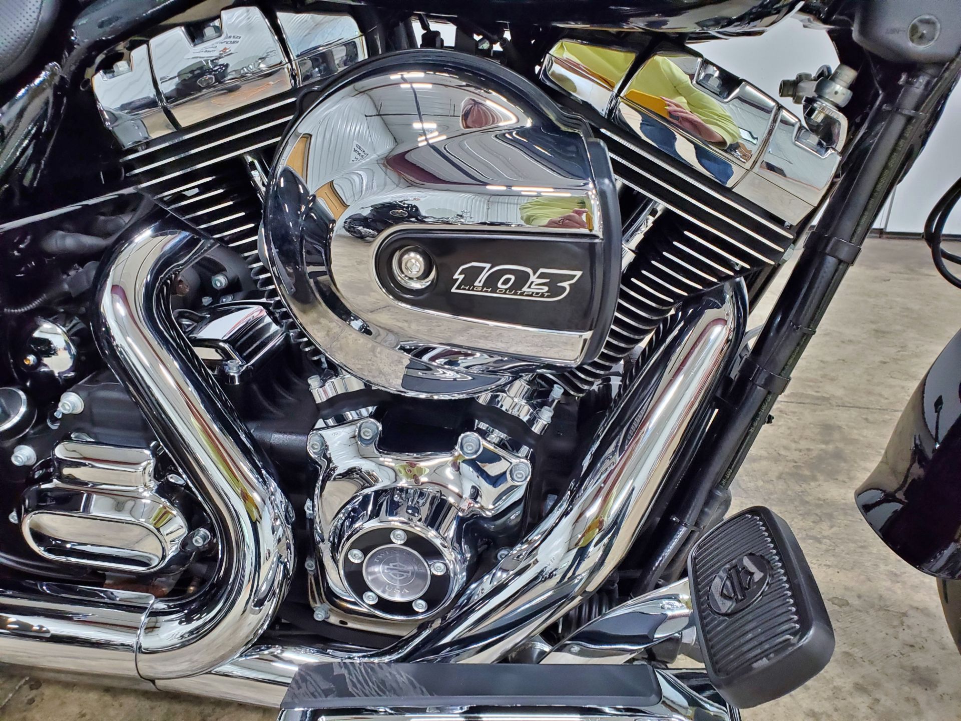 2015 Harley-Davidson Freewheeler™ in Sandusky, Ohio - Photo 2