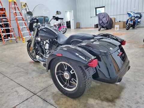 2015 Harley-Davidson Freewheeler™ in Sandusky, Ohio - Photo 7