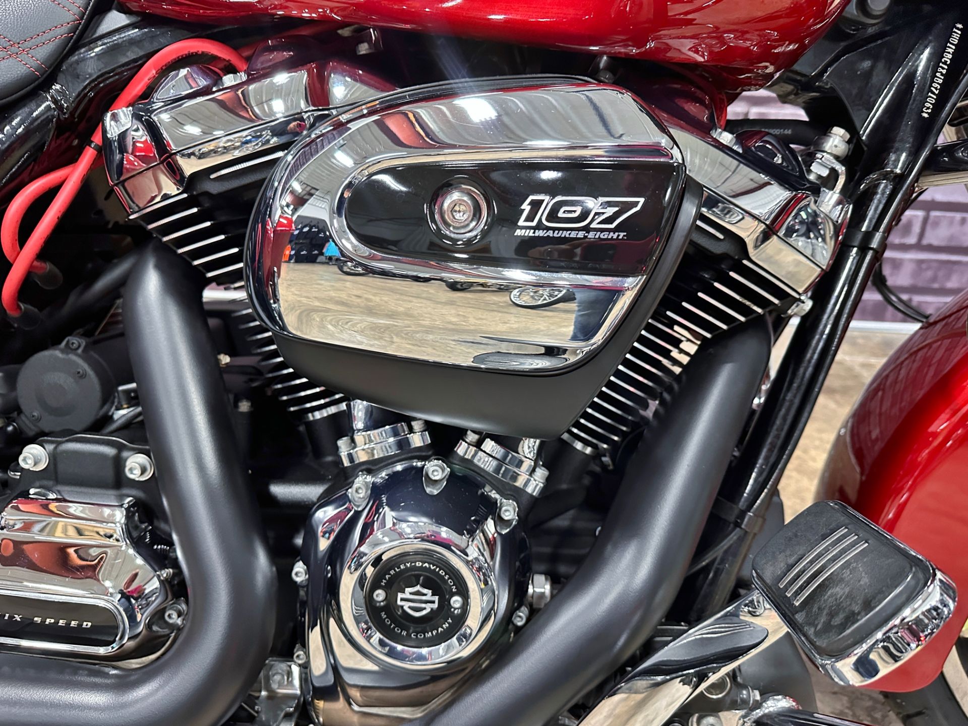 2018 Harley-Davidson Street Glide® Special in Sandusky, Ohio - Photo 2