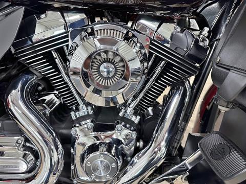 2013 Harley-Davidson Electra Glide® Ultra Limited in Sandusky, Ohio - Photo 2