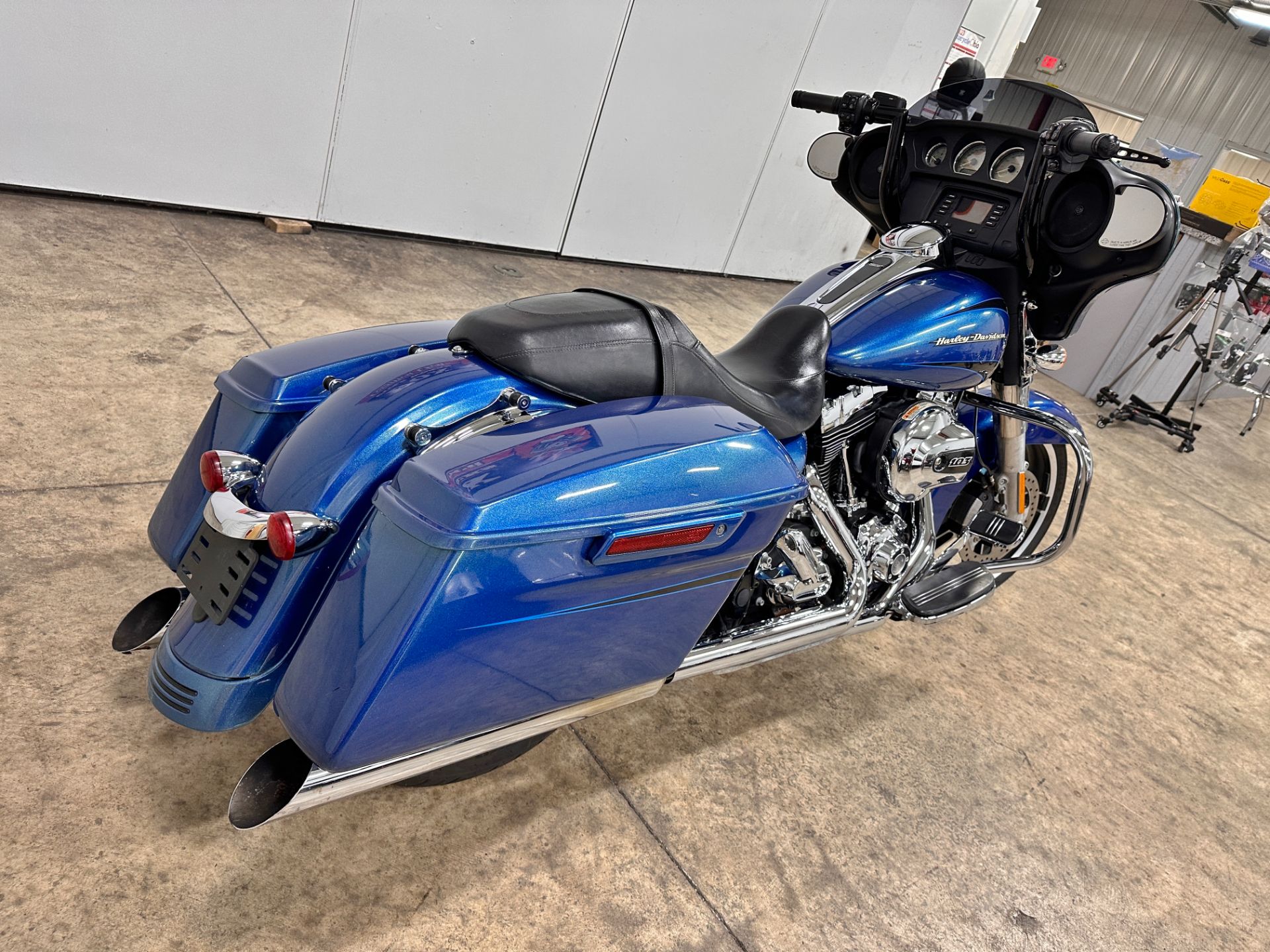 2014 Harley-Davidson Street Glide® in Sandusky, Ohio - Photo 9