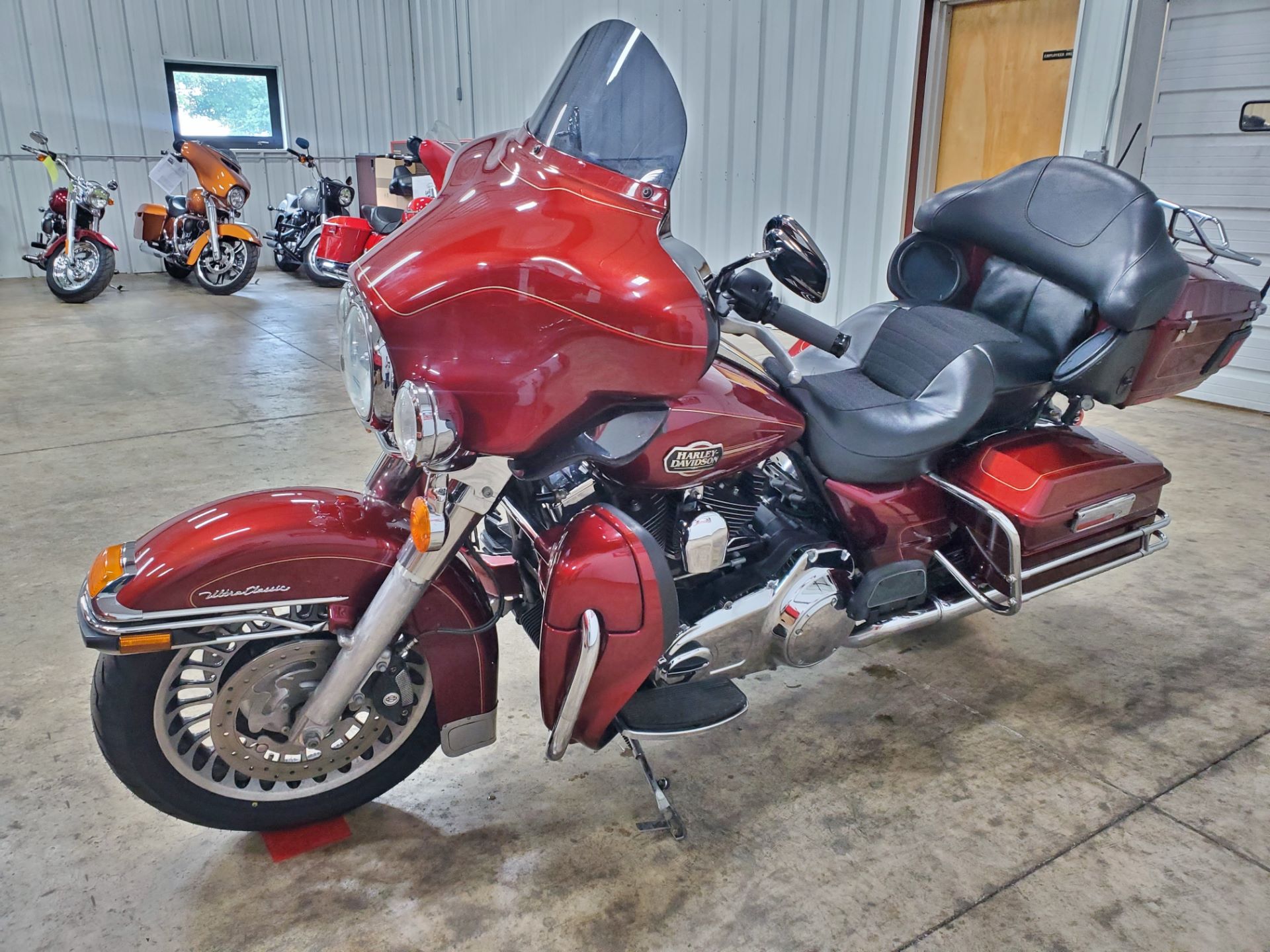 2010 Harley-Davidson Ultra Classic® Electra Glide® in Sandusky, Ohio - Photo 5