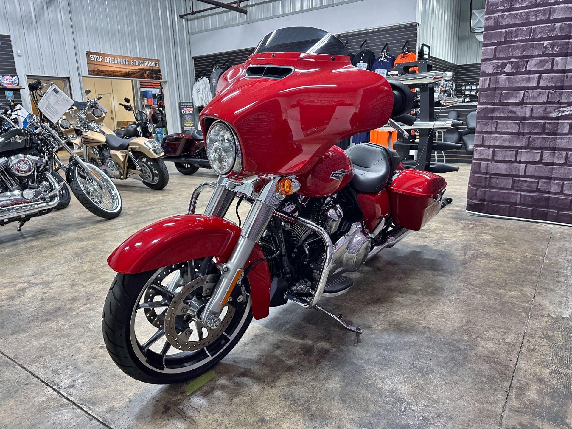 2023 Harley-Davidson Street Glide® in Sandusky, Ohio - Photo 5