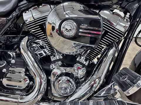 2014 Harley-Davidson Street Glide® Special in Sandusky, Ohio - Photo 2