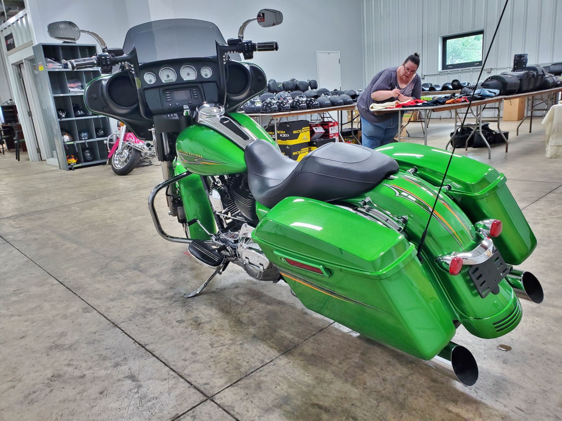 2015 Harley-Davidson Street Glide® in Sandusky, Ohio - Photo 7