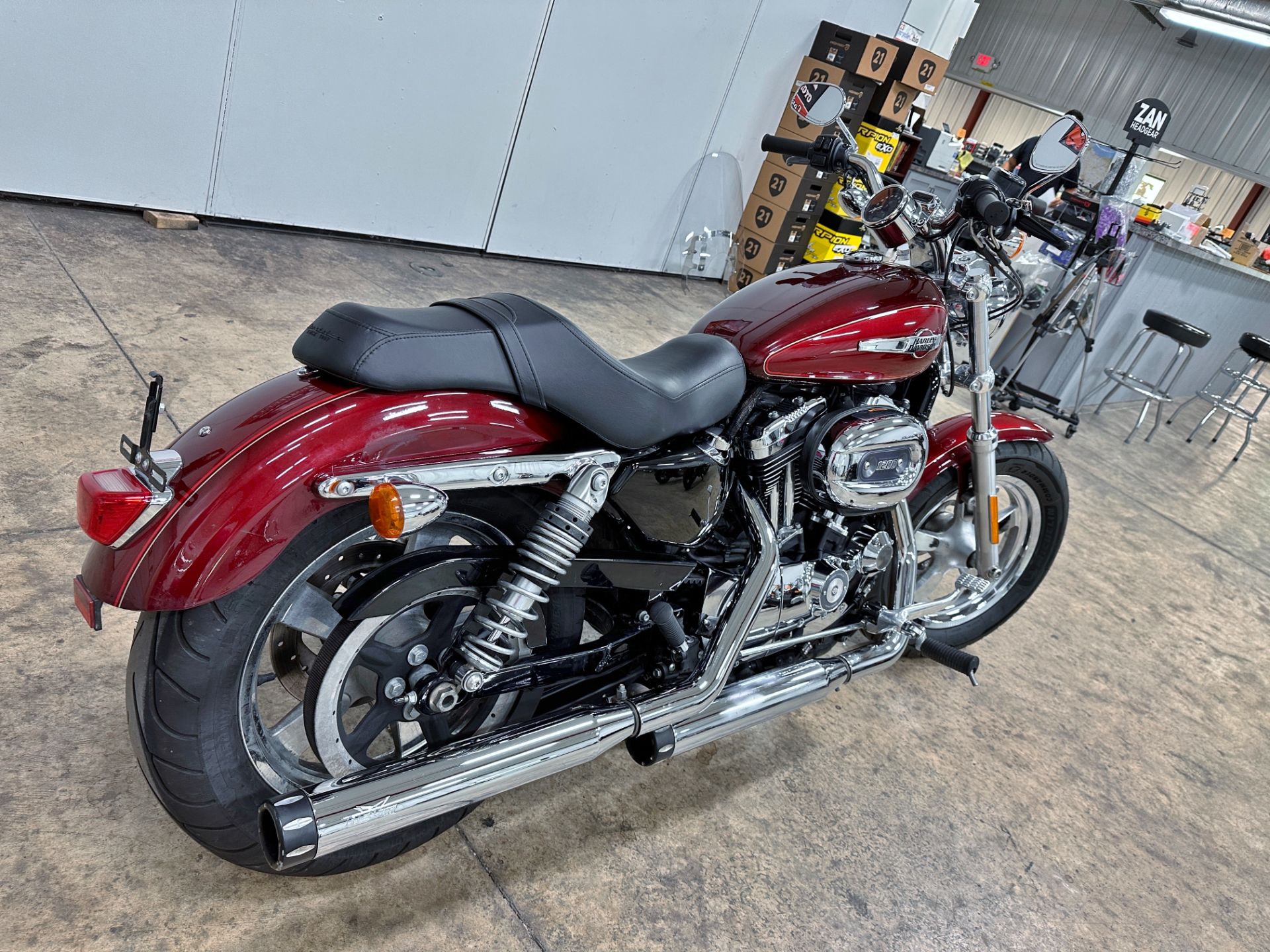 2016 Harley-Davidson 1200 Custom in Sandusky, Ohio - Photo 9