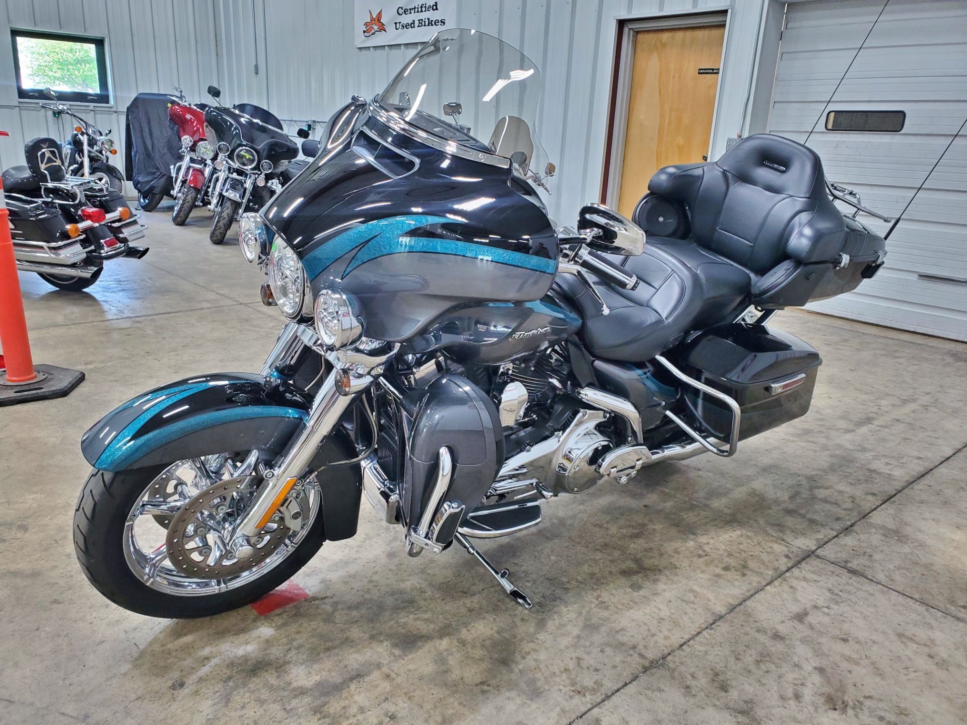 2015 Harley-Davidson CVO™ Limited in Sandusky, Ohio - Photo 5