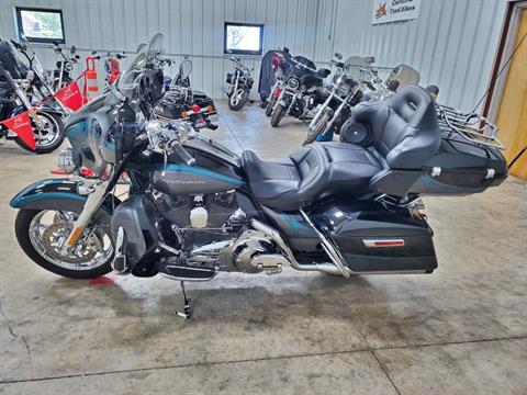 2015 Harley-Davidson CVO™ Limited in Sandusky, Ohio - Photo 6