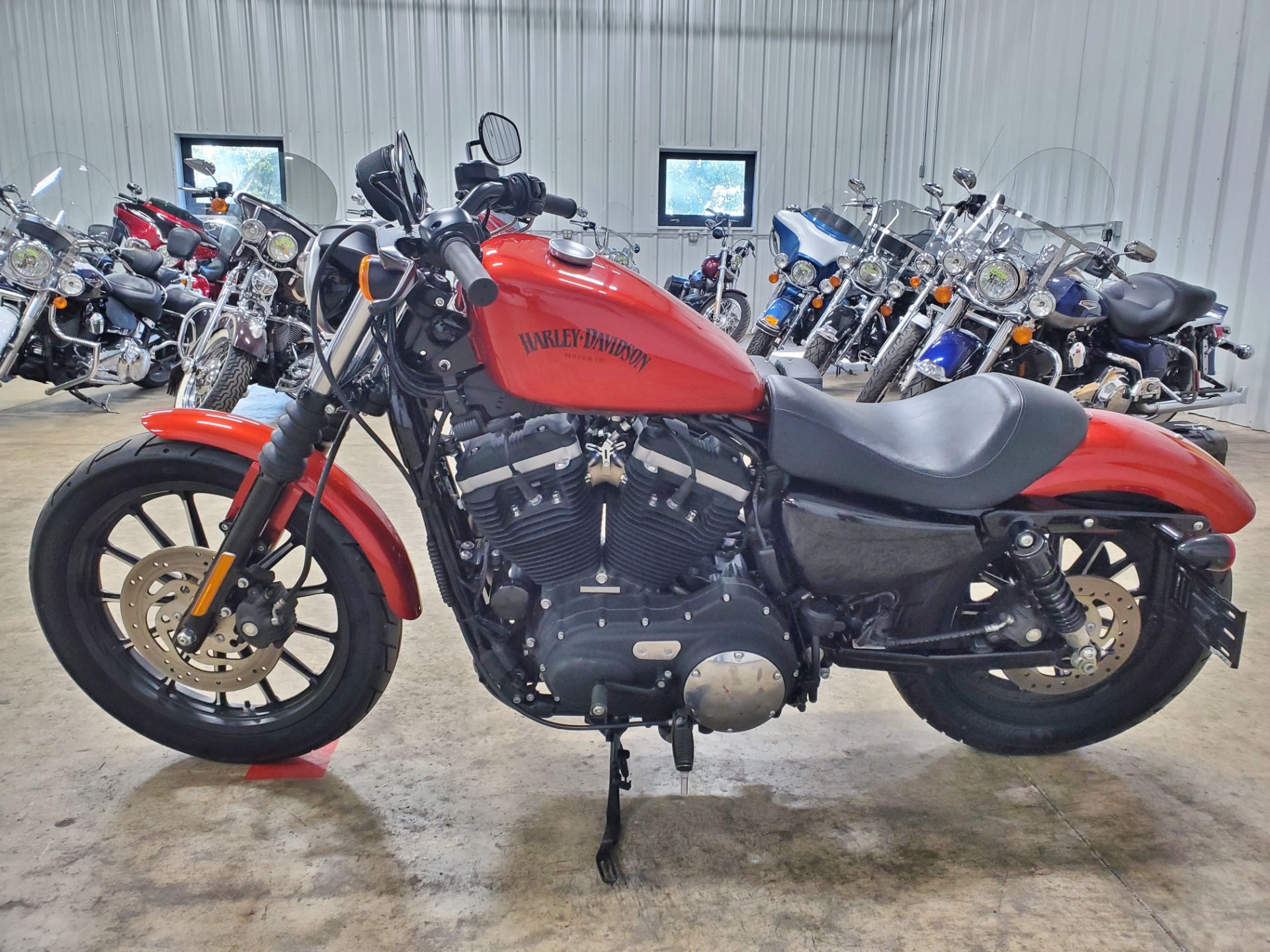 2013 Harley-Davidson Sportster® Iron 883™ in Sandusky, Ohio - Photo 6
