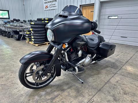 2016 Harley-Davidson Street Glide® Special in Sandusky, Ohio - Photo 5