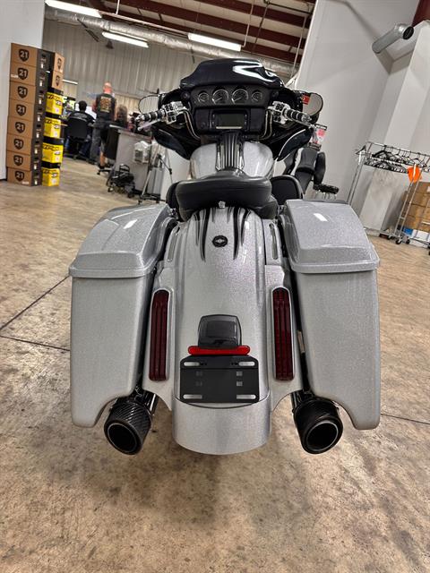 2015 Harley-Davidson CVO™ Street Glide® in Sandusky, Ohio - Photo 8