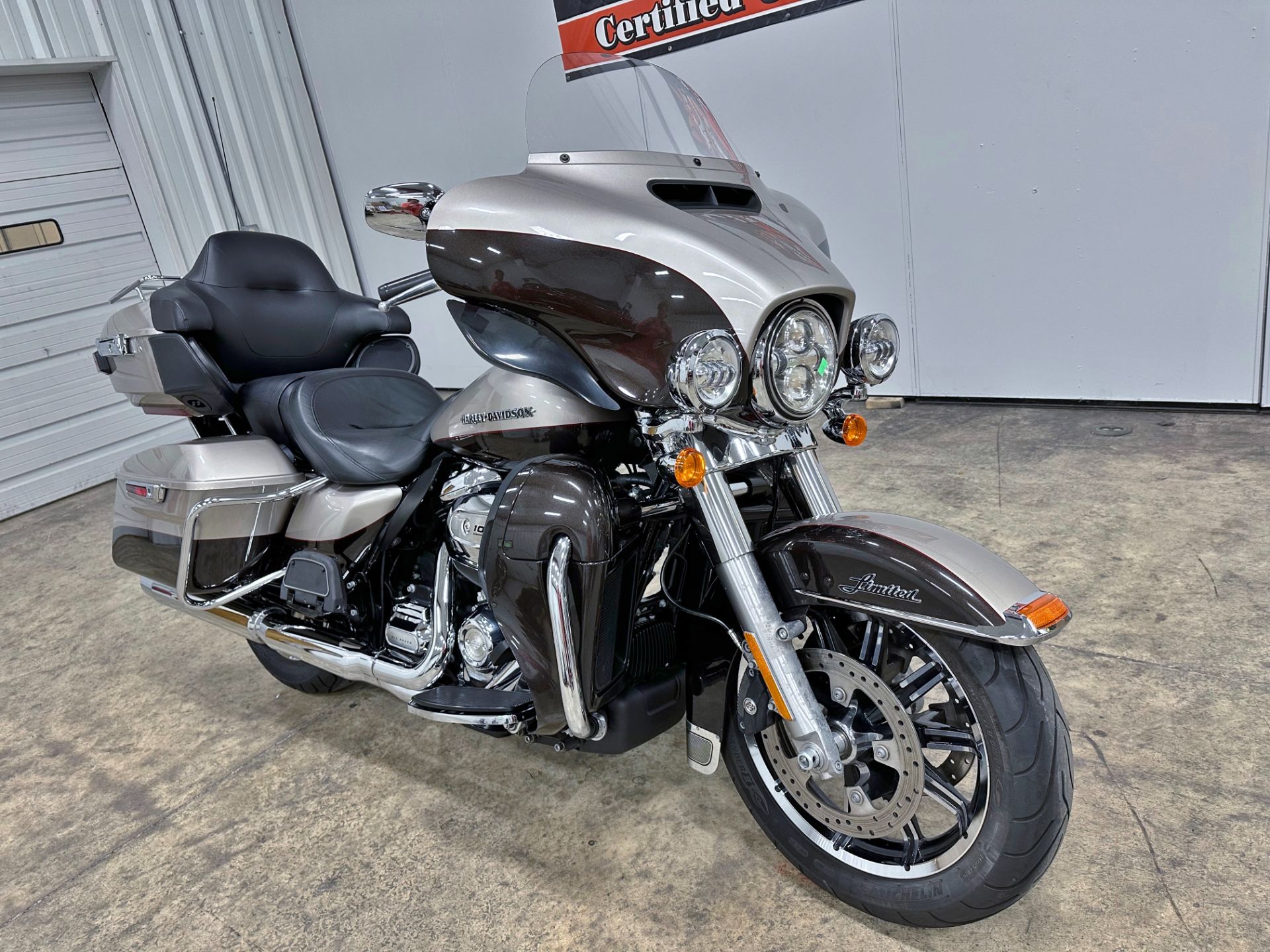 2018 Harley-Davidson Ultra Limited in Sandusky, Ohio - Photo 3