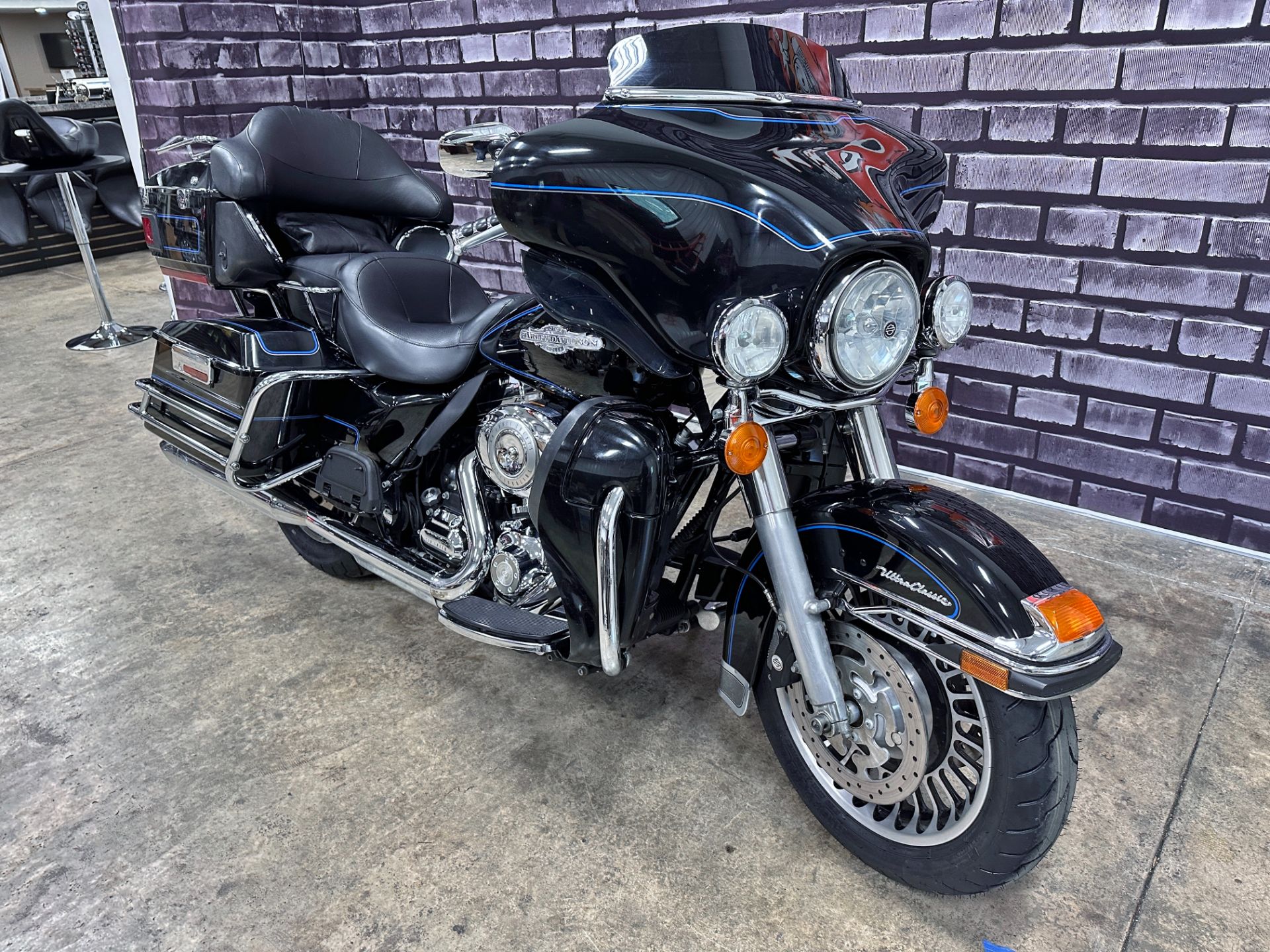 2010 Harley-Davidson Ultra Classic® Electra Glide® in Sandusky, Ohio - Photo 3