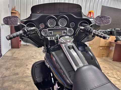 2010 Harley-Davidson Ultra Classic® Electra Glide® in Sandusky, Ohio - Photo 11