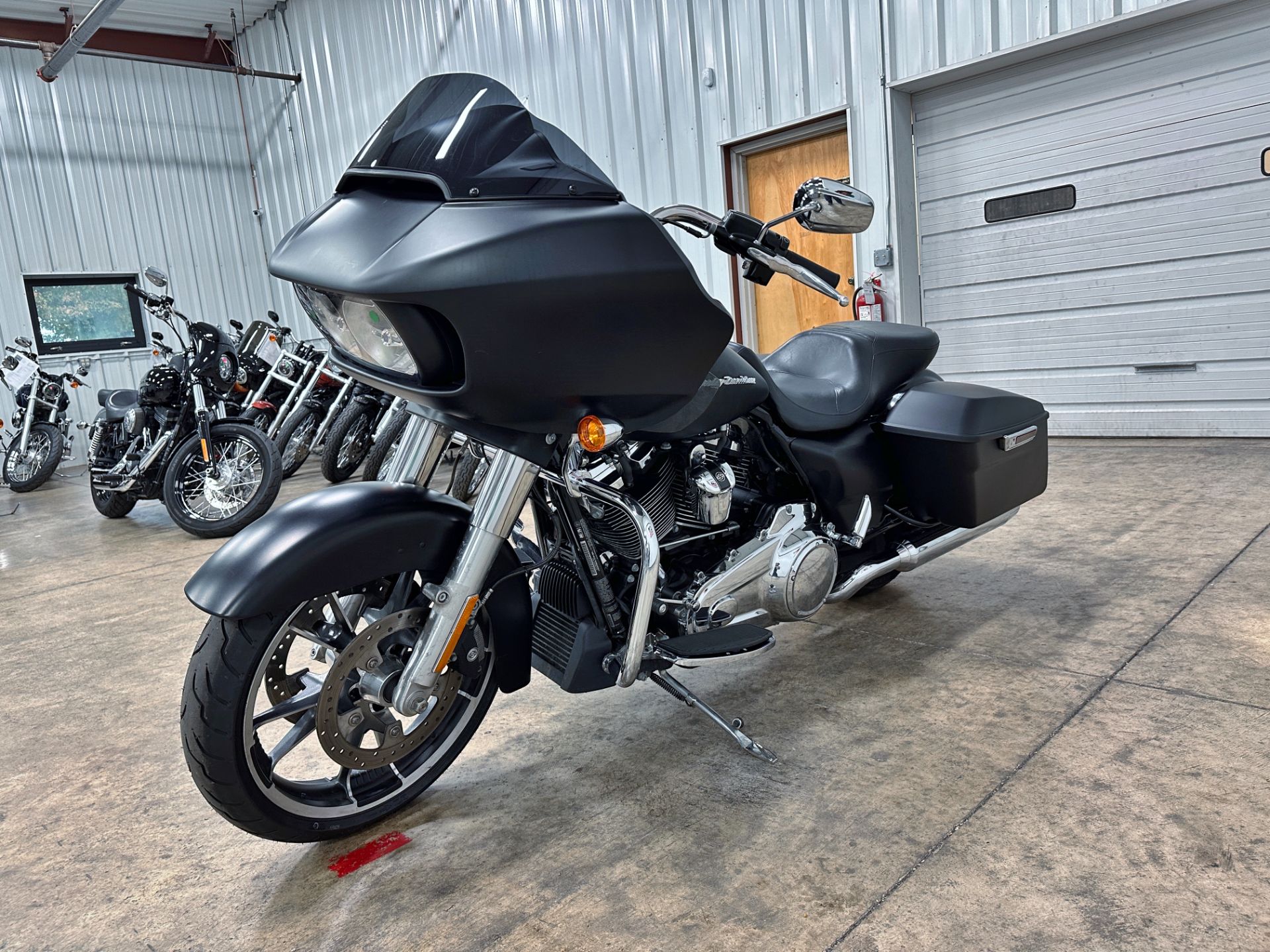 2017 Harley-Davidson Road Glide® Special in Sandusky, Ohio - Photo 5
