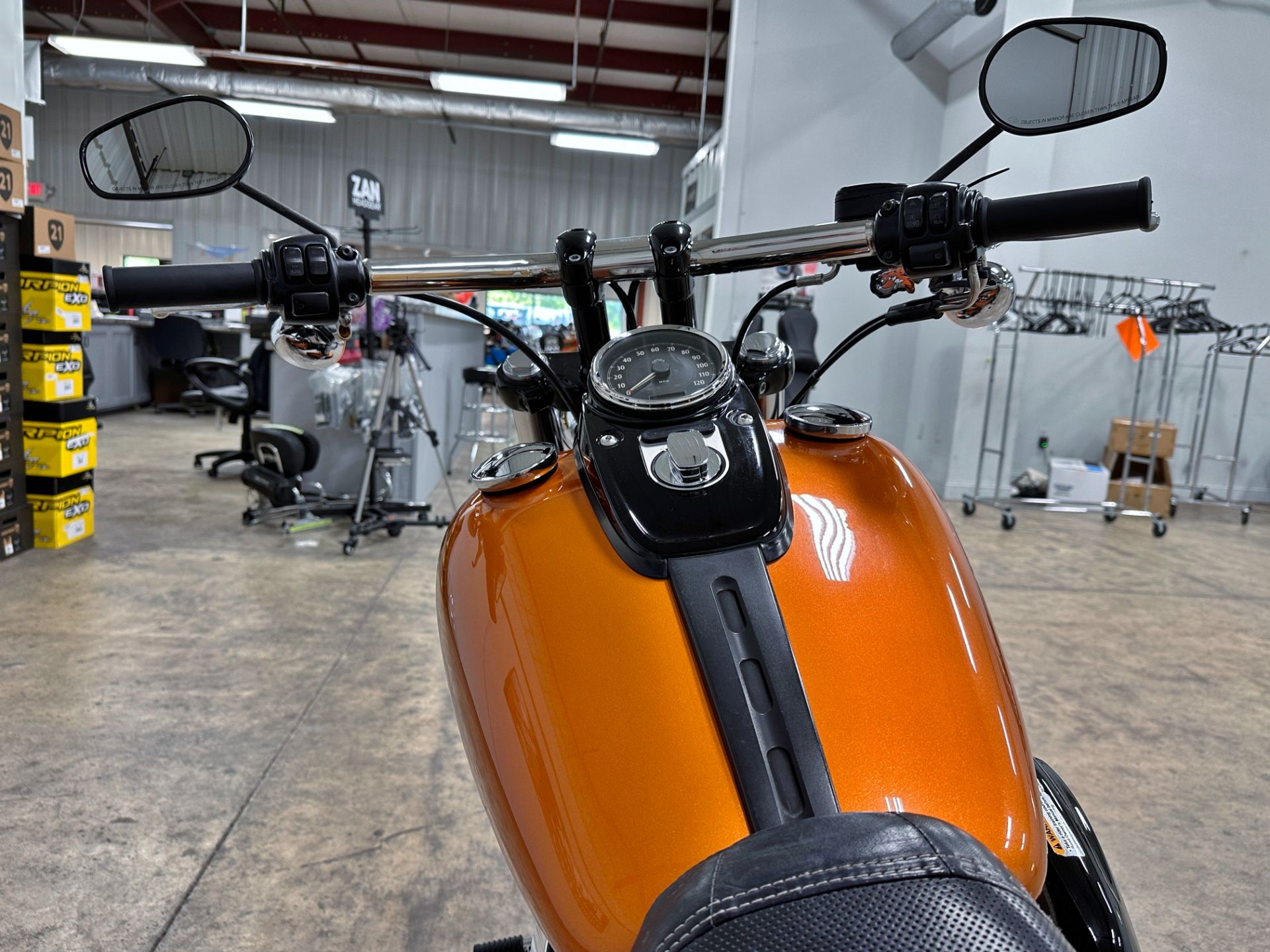 2014 Harley-Davidson Dyna® Fat Bob® in Sandusky, Ohio - Photo 11