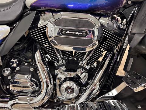 2010 Harley-Davidson Electra Glide® Ultra Limited in Sandusky, Ohio - Photo 2