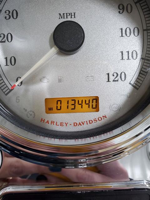 2011 Harley-Davidson Dyna® Super Glide® Custom in Sandusky, Ohio - Photo 12