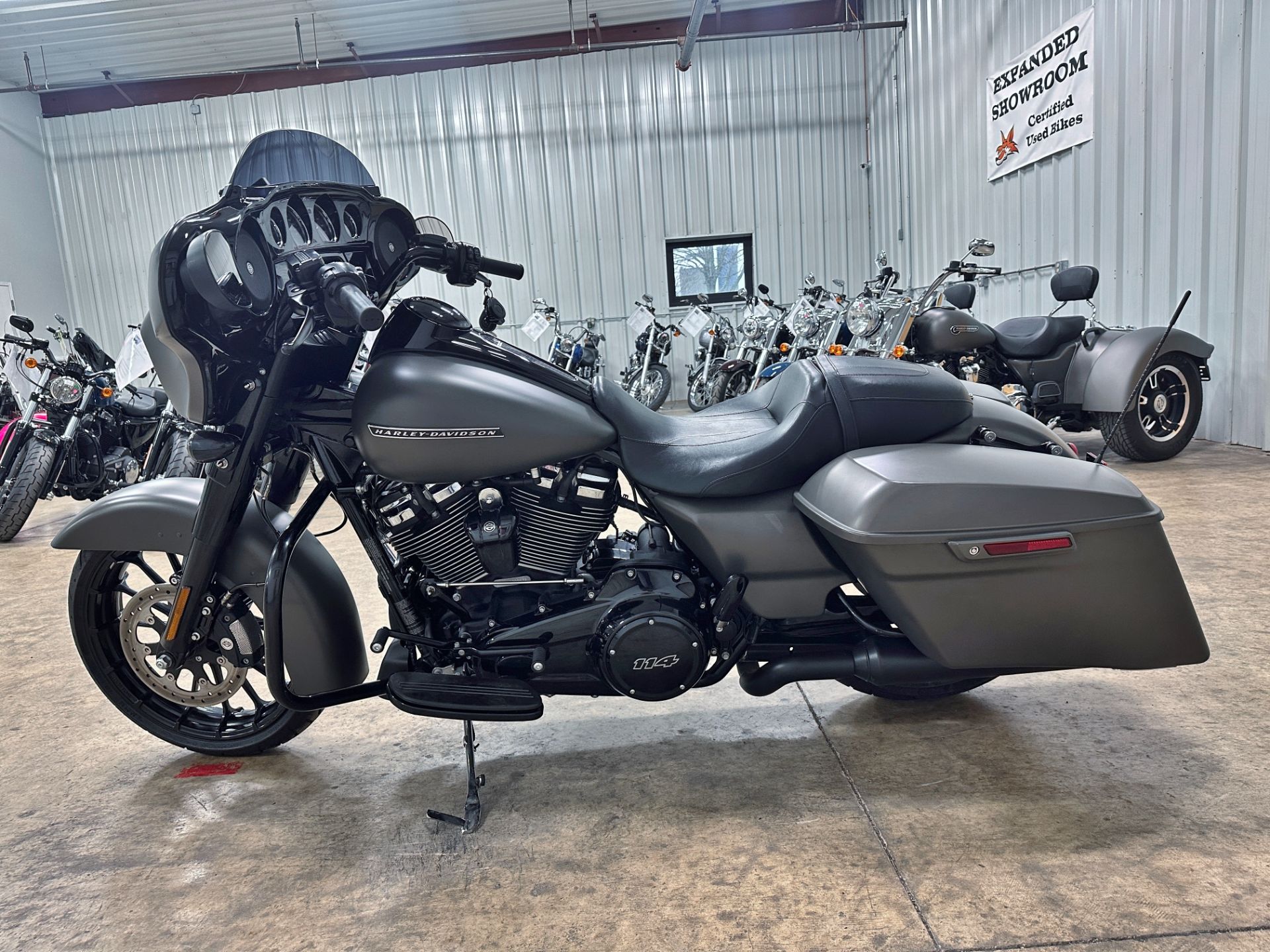2019 Harley-Davidson Street Glide® Special in Sandusky, Ohio - Photo 6