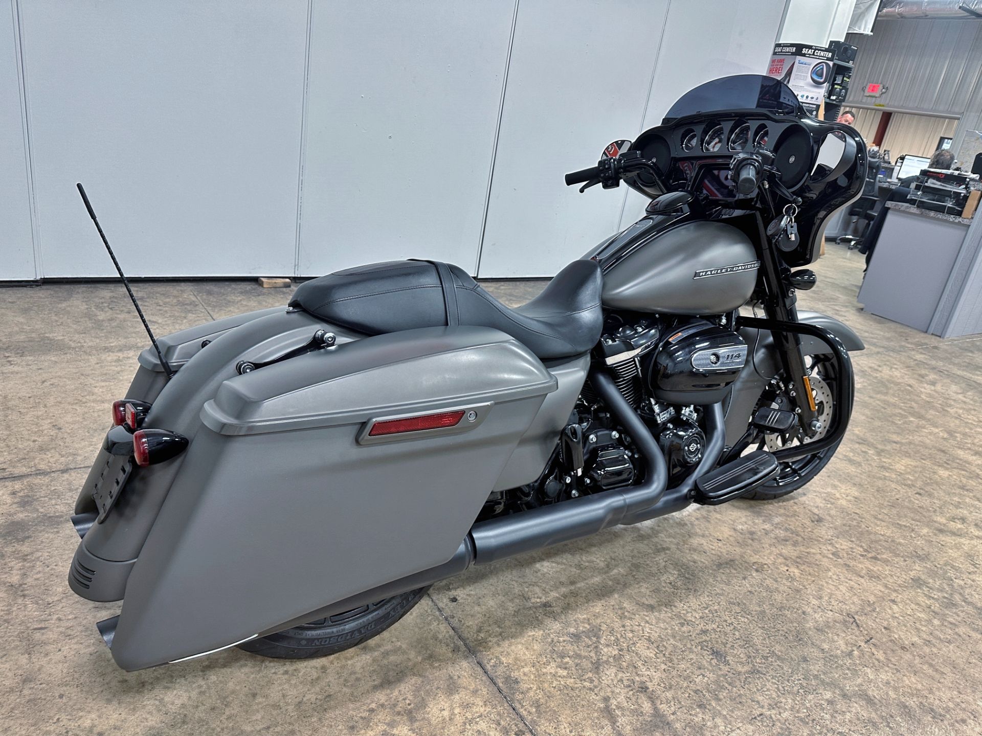 2019 Harley-Davidson Street Glide® Special in Sandusky, Ohio - Photo 9
