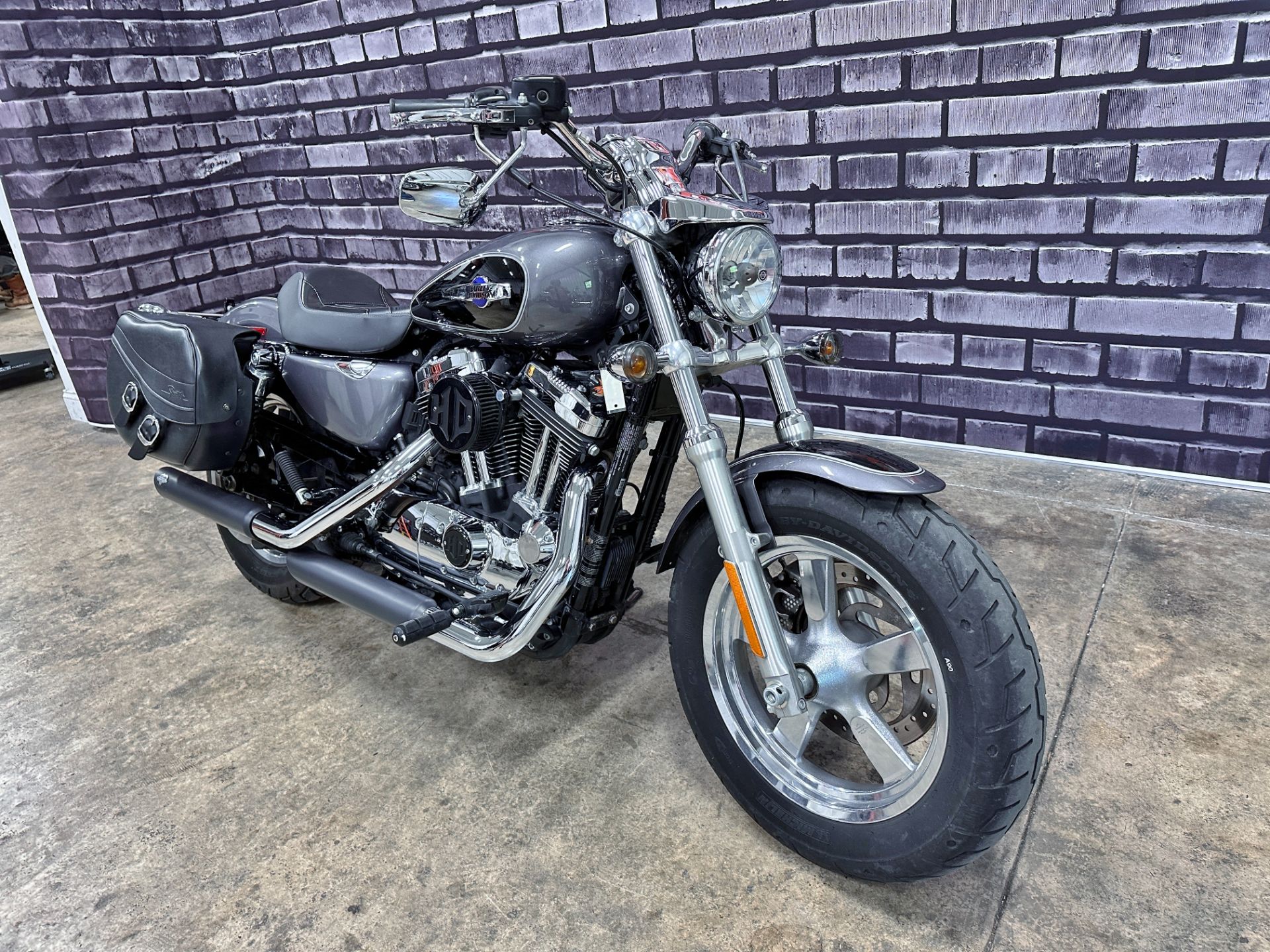 2014 Harley-Davidson 1200 Custom in Sandusky, Ohio - Photo 3