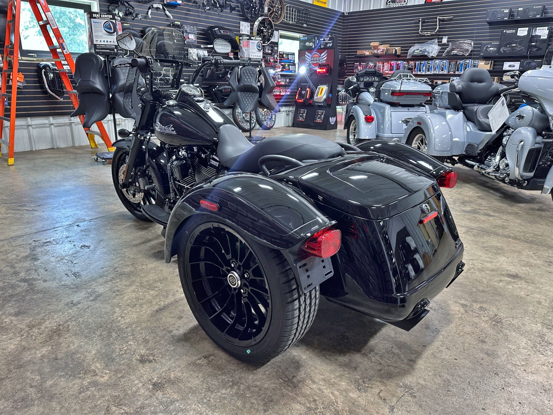 2023 Harley-Davidson Freewheeler® in Sandusky, Ohio - Photo 6