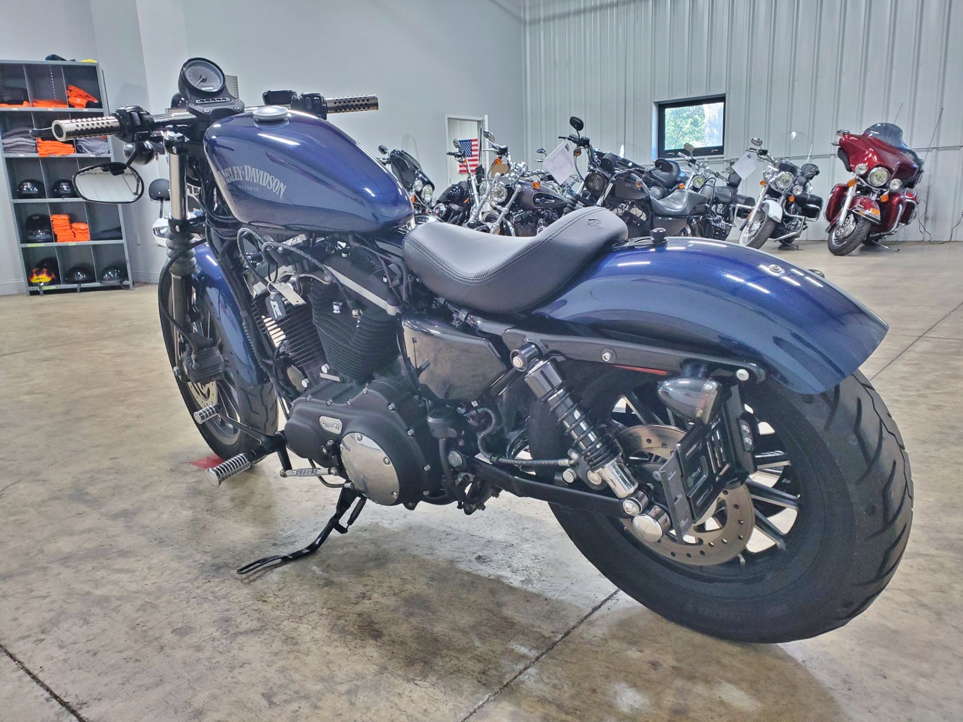 2012 Harley-Davidson Sportster® Iron 883™ in Sandusky, Ohio - Photo 7