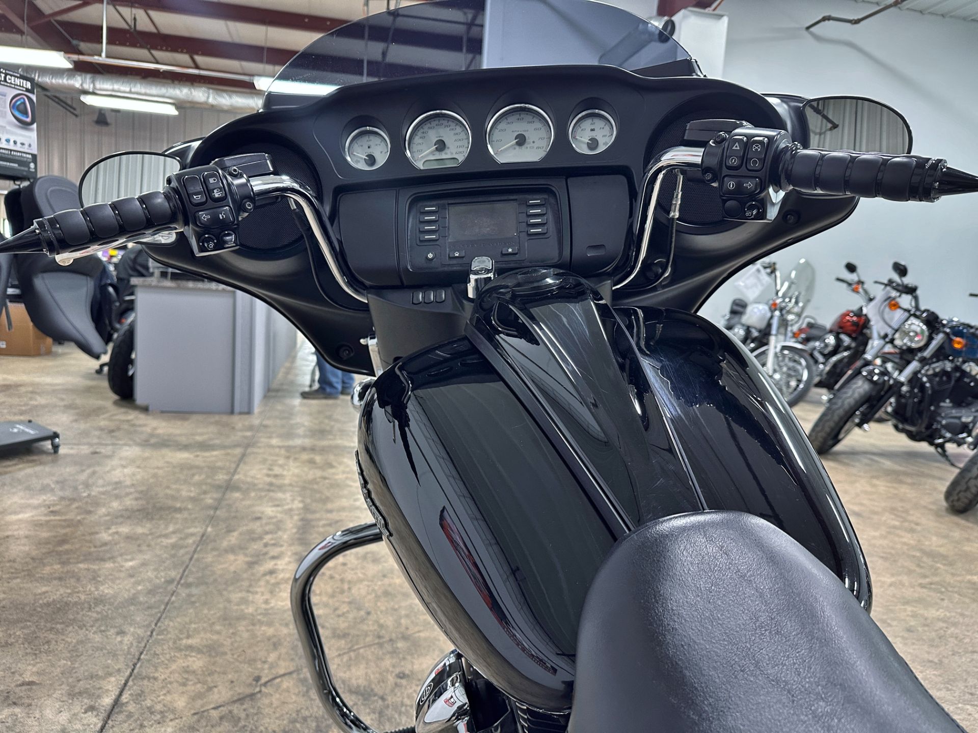 2018 Harley-Davidson Street Glide® in Sandusky, Ohio - Photo 11