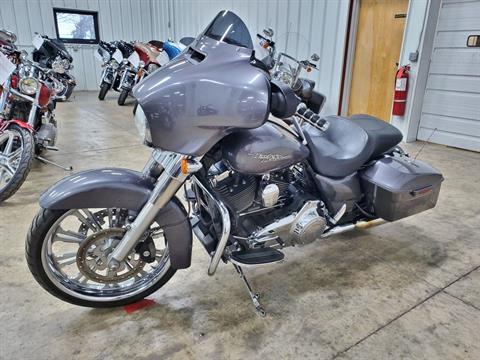 2014 Harley-Davidson Street Glide® in Sandusky, Ohio - Photo 5