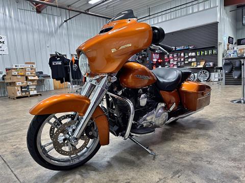 2016 Harley-Davidson Street Glide® in Sandusky, Ohio - Photo 5