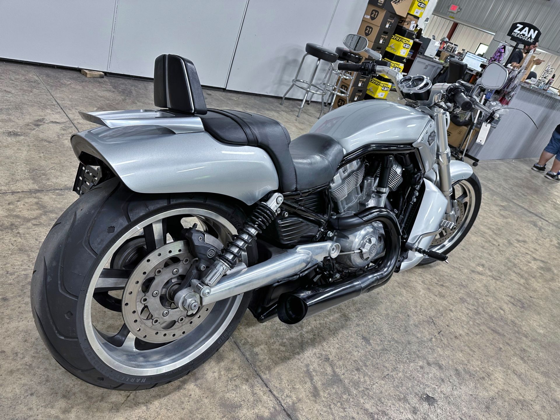 2009 Harley-Davidson V-Rod® Muscle™ in Sandusky, Ohio - Photo 9
