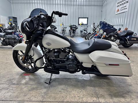 2022 Harley-Davidson Street Glide® Special in Sandusky, Ohio - Photo 6