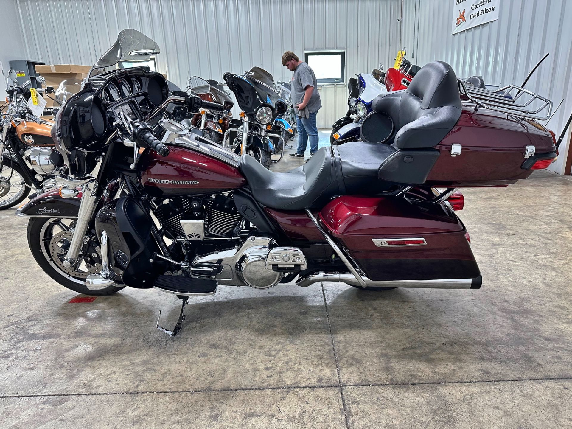 2015 Harley-Davidson Ultra Limited Low in Sandusky, Ohio - Photo 6