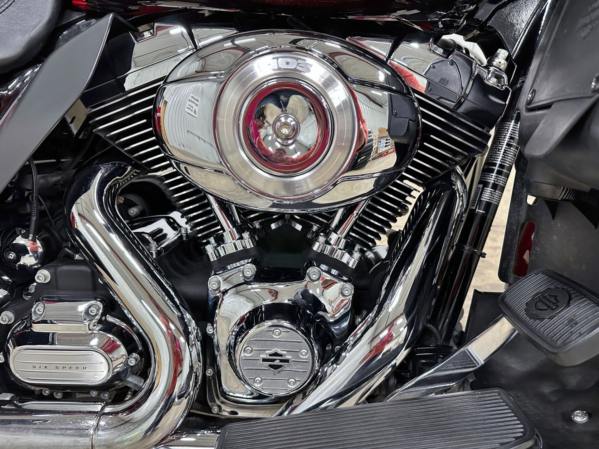 2011 Harley-Davidson Electra Glide® Ultra Limited in Sandusky, Ohio - Photo 2
