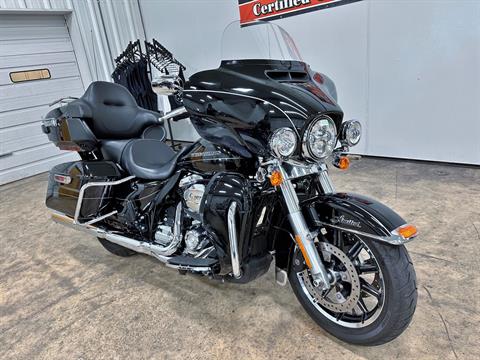 2017 Harley-Davidson Ultra Limited Low in Sandusky, Ohio - Photo 3