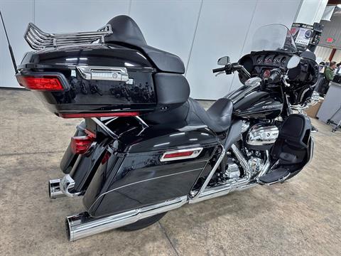 2017 Harley-Davidson Ultra Limited Low in Sandusky, Ohio - Photo 9