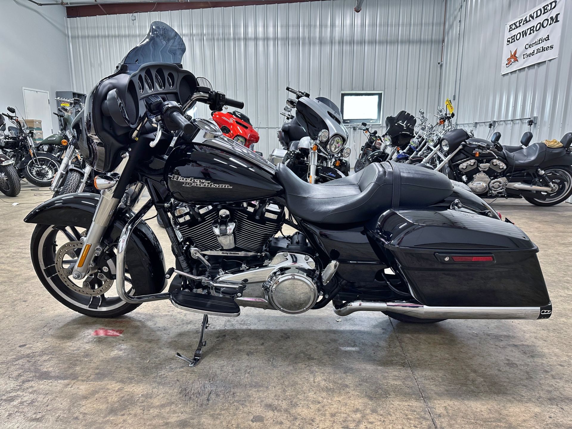 2019 Harley-Davidson Street Glide® in Sandusky, Ohio - Photo 6