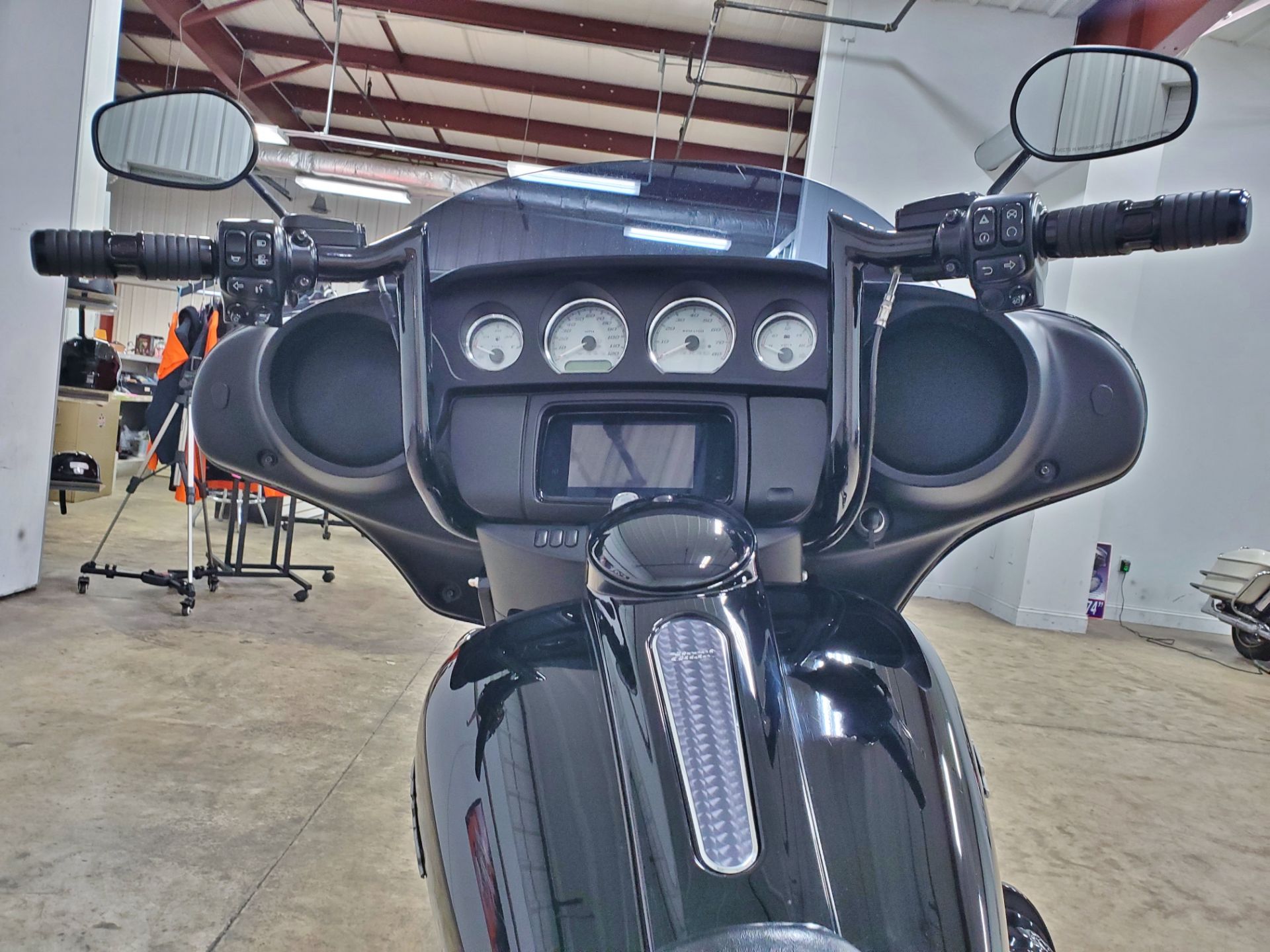2019 Harley-Davidson Street Glide® in Sandusky, Ohio - Photo 11