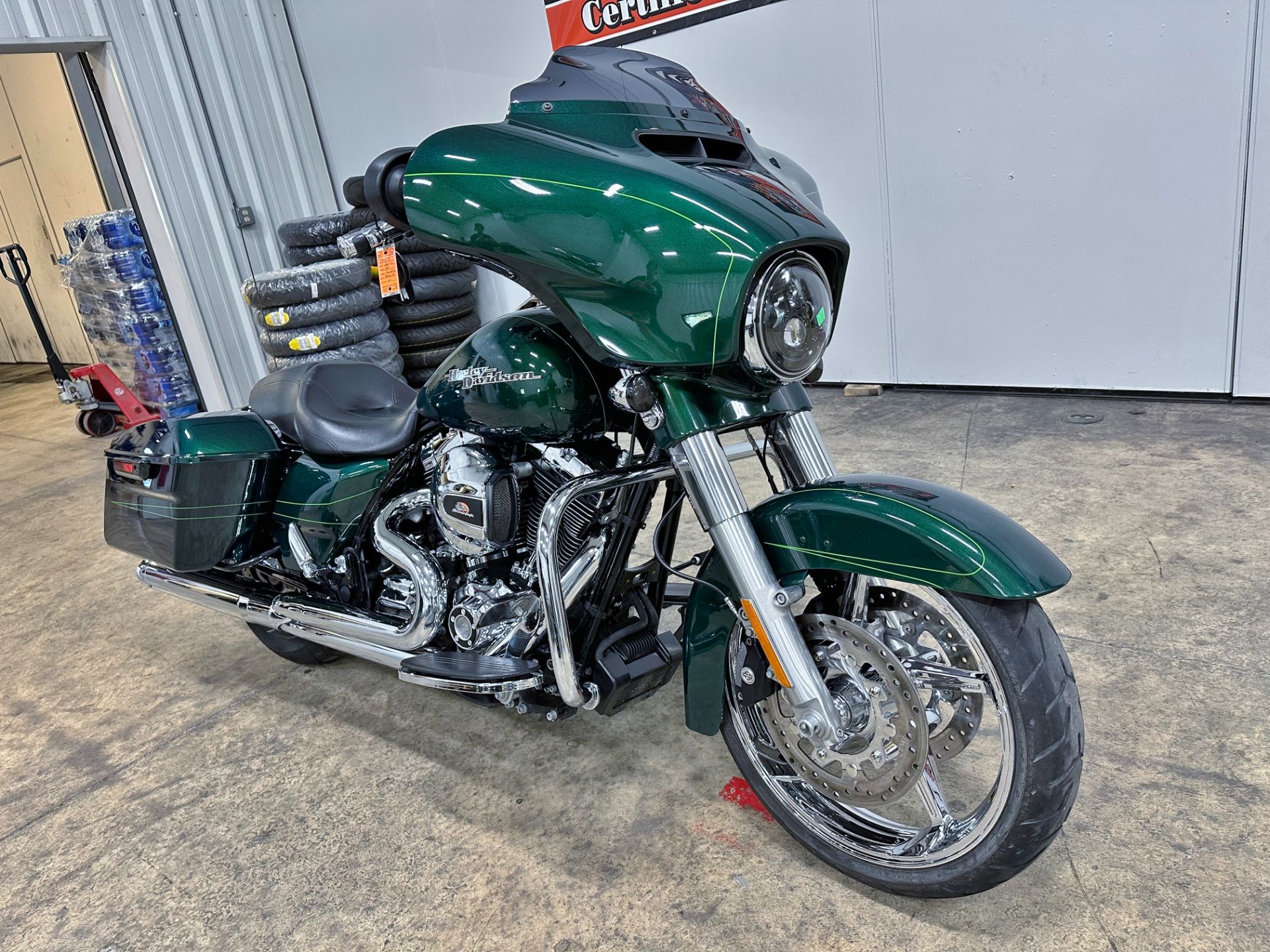 2015 Harley-Davidson Street Glide® Special in Sandusky, Ohio - Photo 3