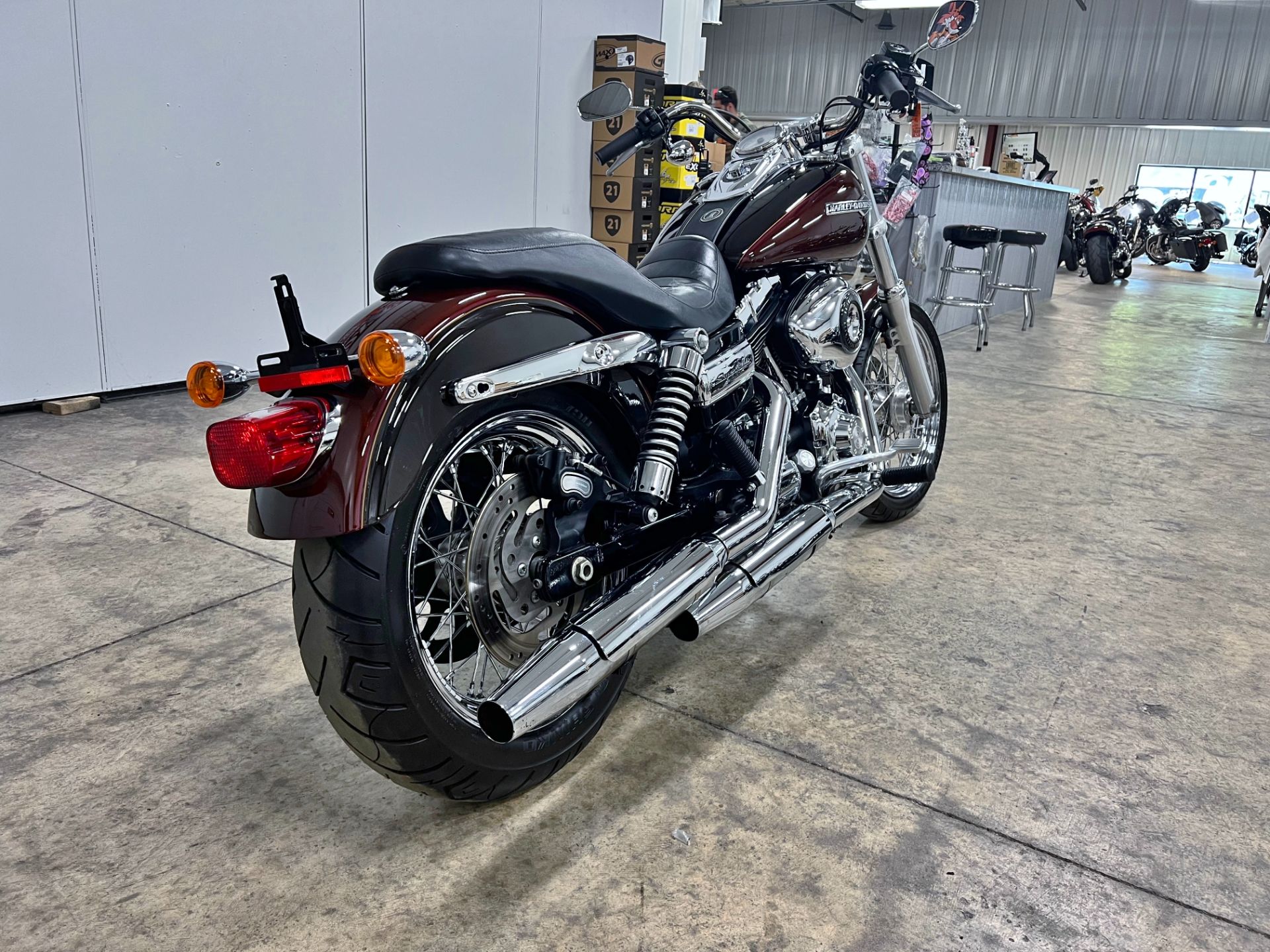 2011 Harley-Davidson Dyna® Super Glide® Custom in Sandusky, Ohio - Photo 9