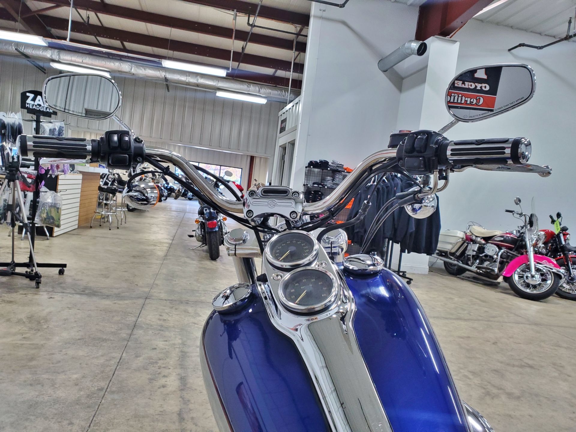 2006 Harley-Davidson Dyna™ Low Rider® in Sandusky, Ohio - Photo 11