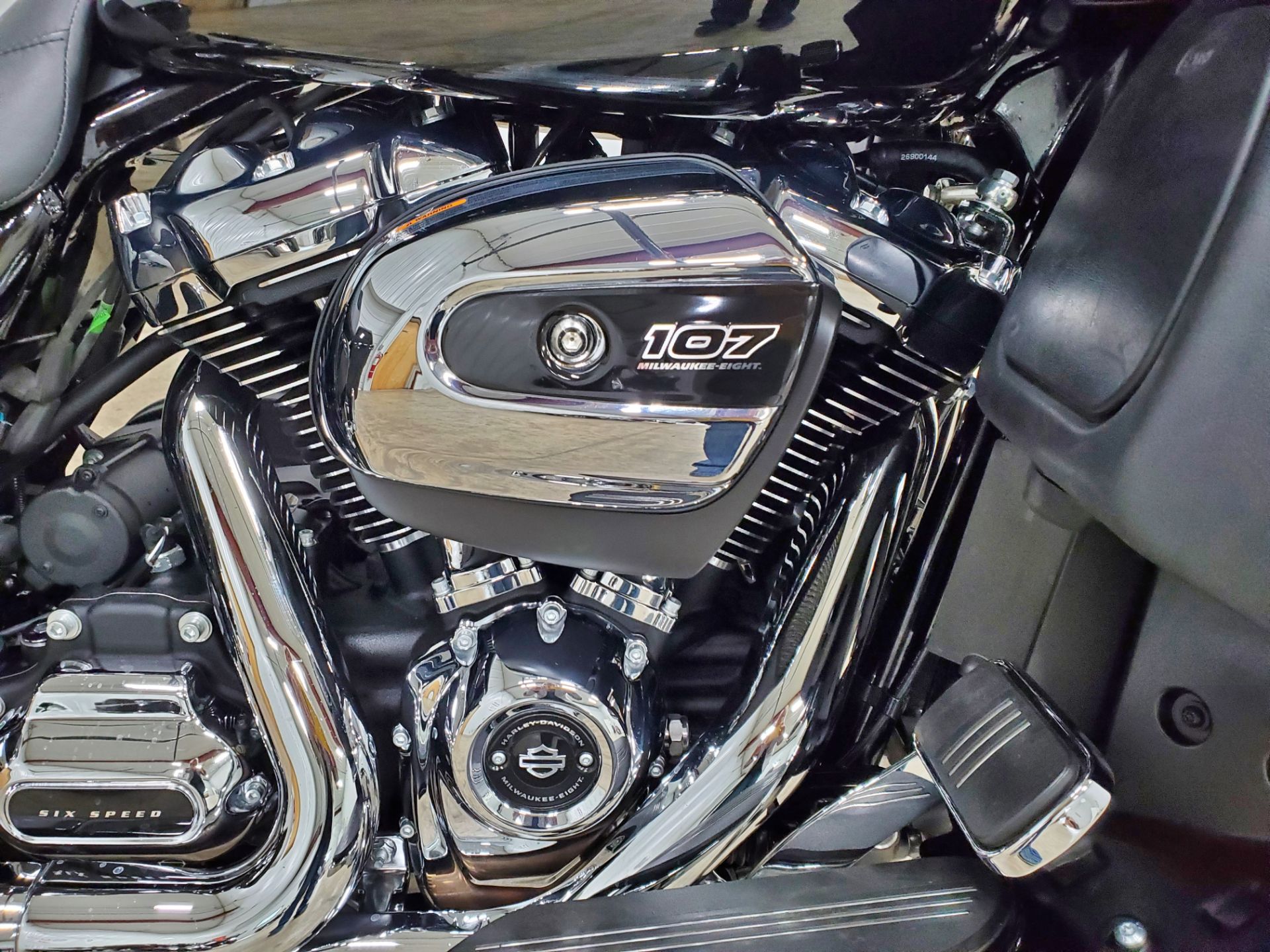 2020 Harley-Davidson Road Glide® in Sandusky, Ohio - Photo 2