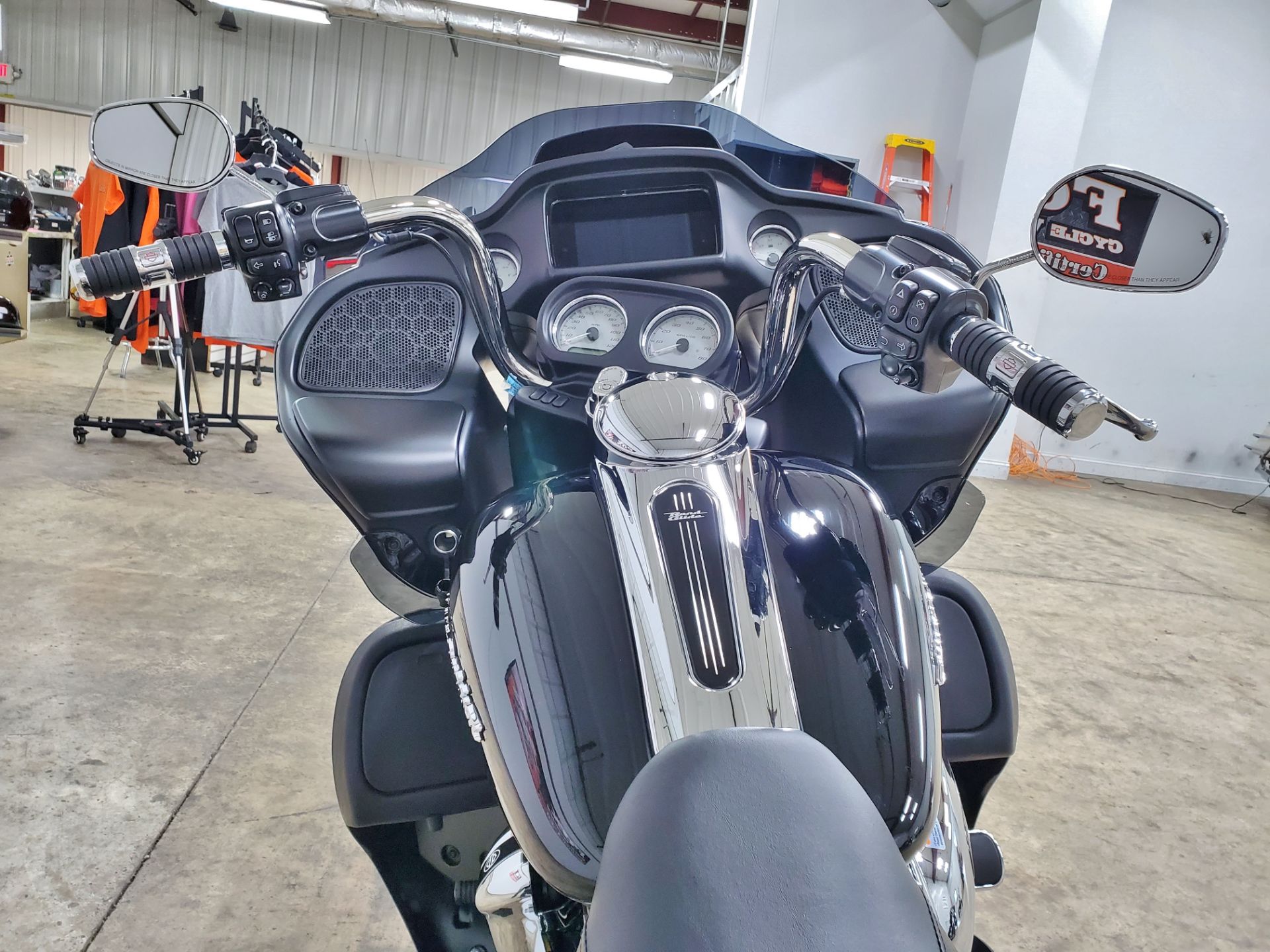2020 Harley-Davidson Road Glide® in Sandusky, Ohio - Photo 11