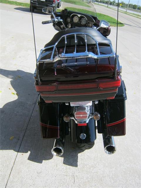 2013 Harley-Davidson FLHTCUSE8 CVO CVO in Bettendorf, Iowa - Photo 30